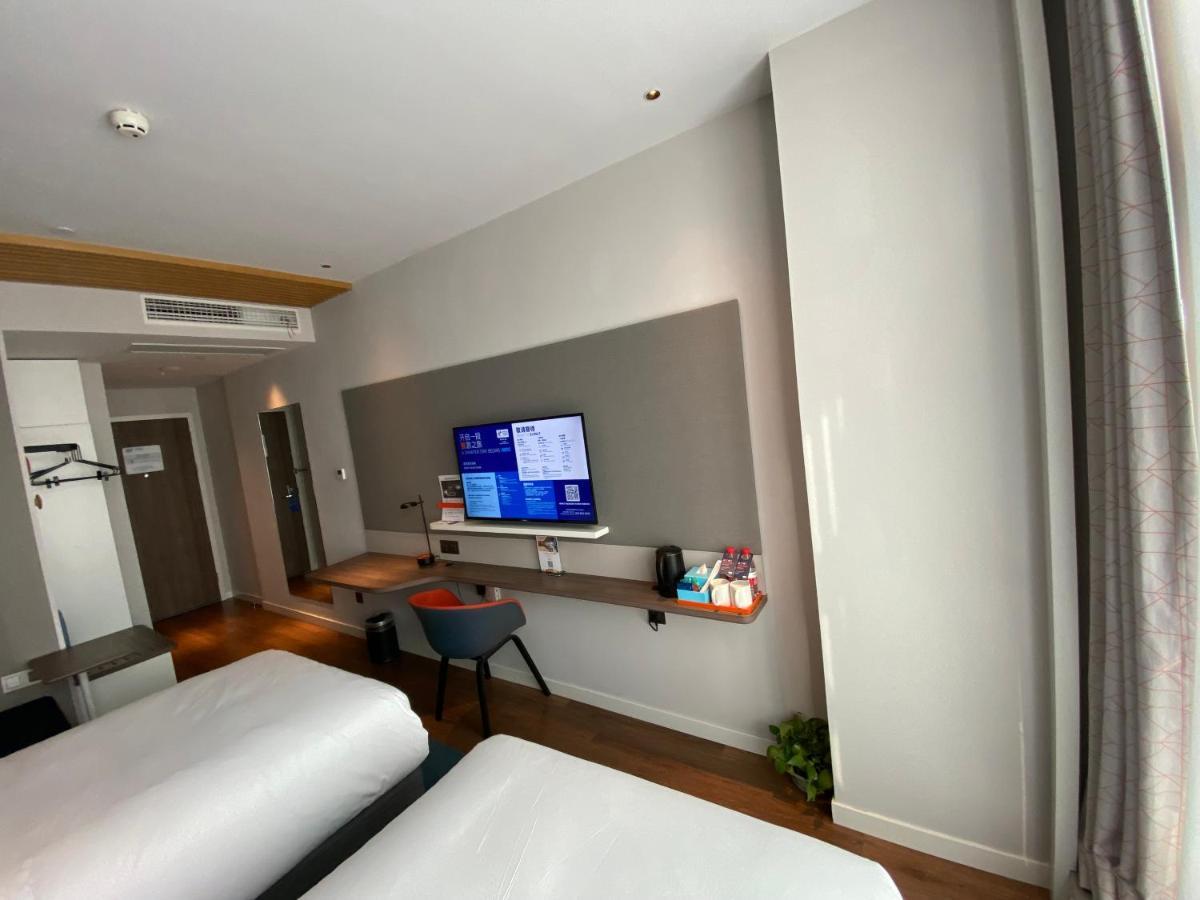 Holiday Inn Express Shanghai Tangzhen By Ihg - 20 Mins To Disney Land Zewnętrze zdjęcie