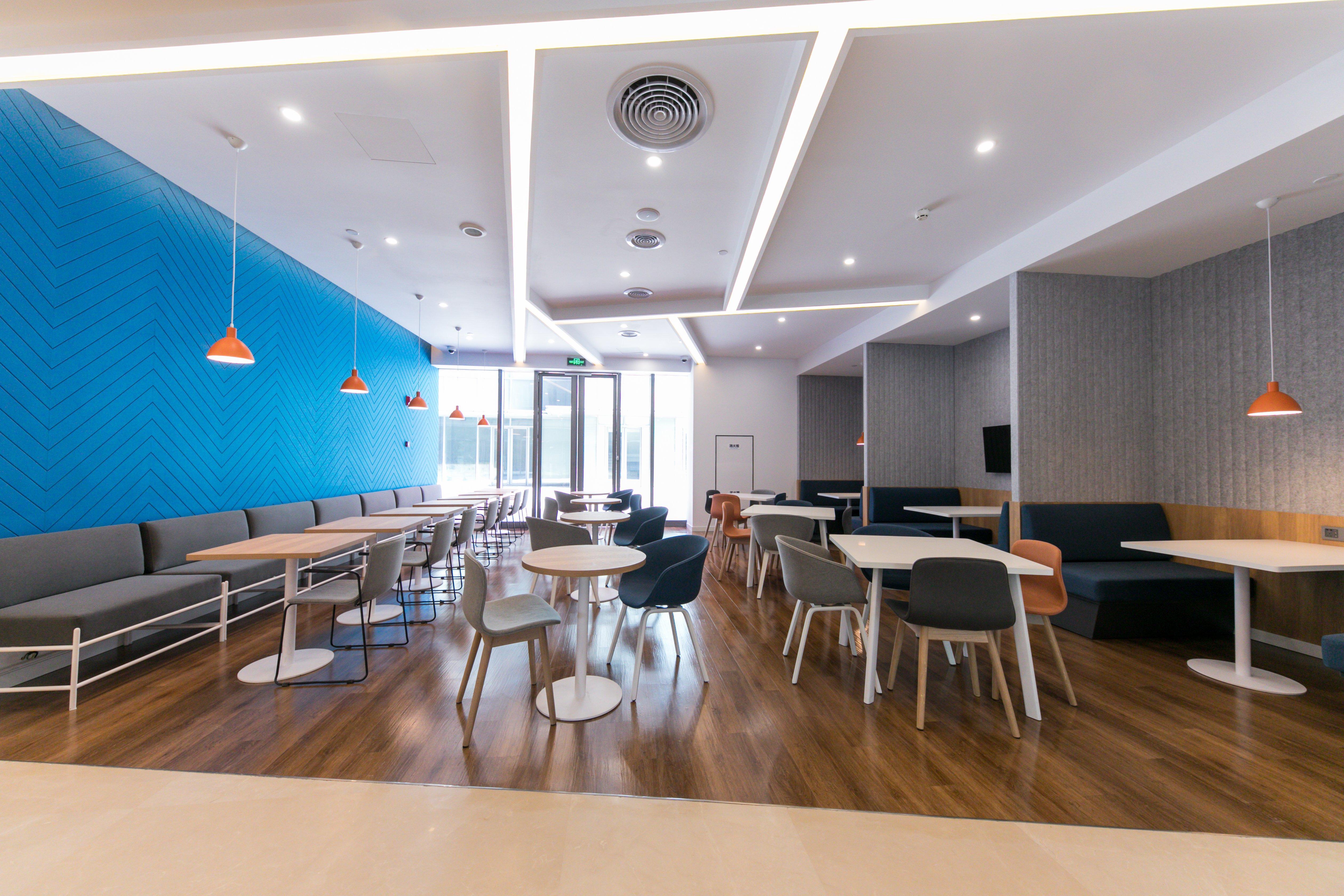 Holiday Inn Express Shanghai Tangzhen By Ihg - 20 Mins To Disney Land Zewnętrze zdjęcie