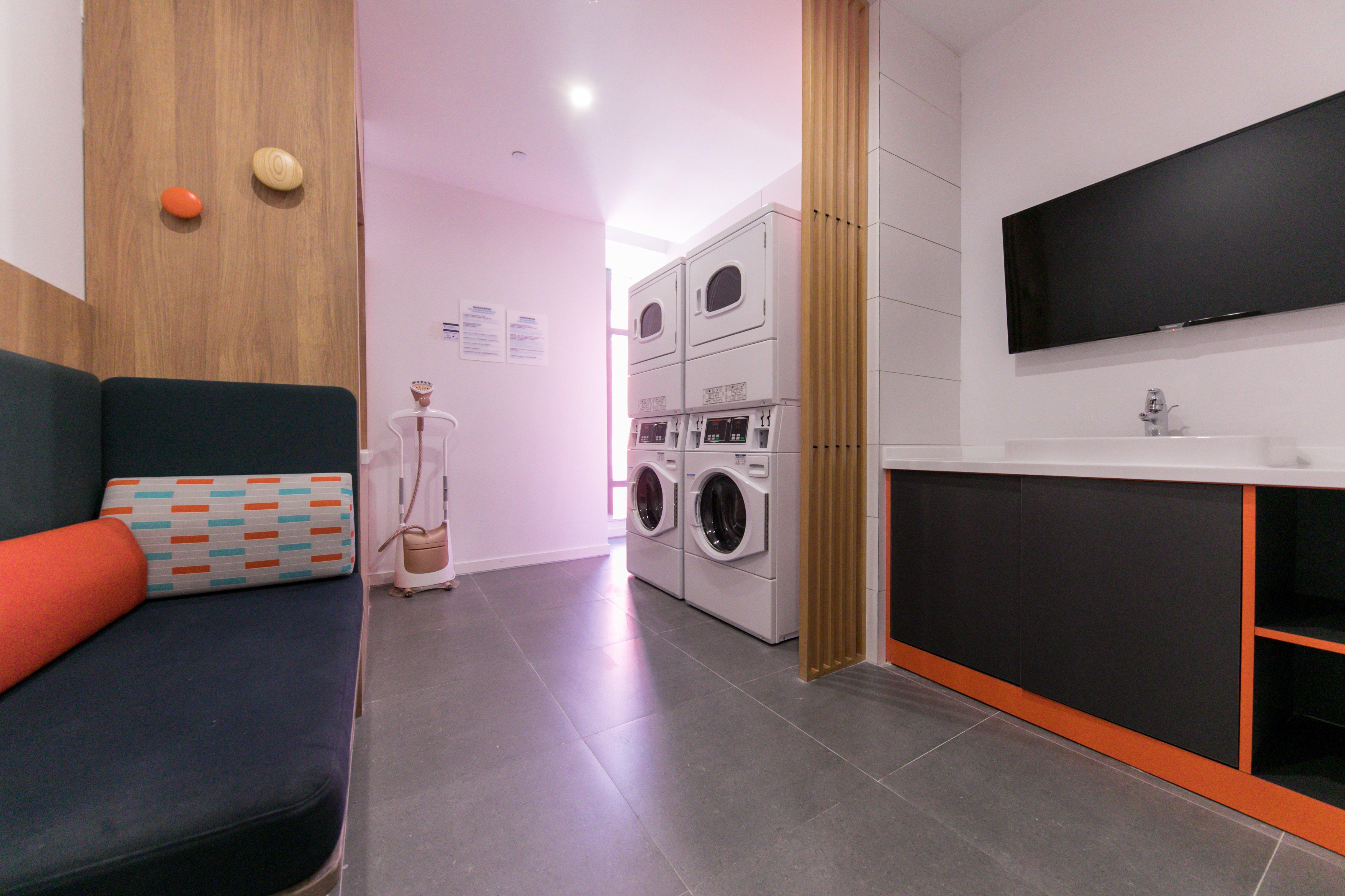 Holiday Inn Express Shanghai Tangzhen By Ihg - 20 Mins To Disney Land Zewnętrze zdjęcie