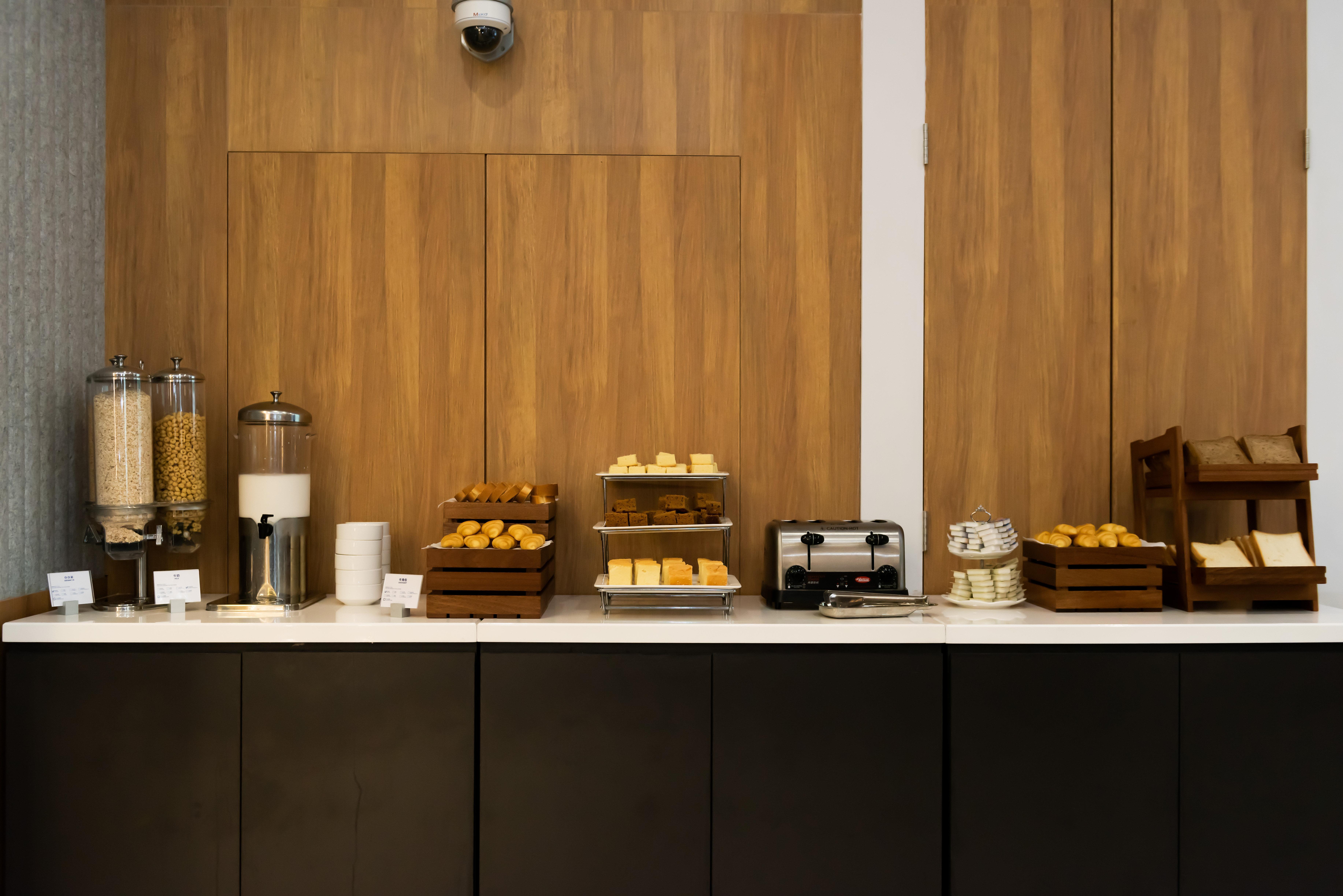 Holiday Inn Express Shanghai Tangzhen By Ihg - 20 Mins To Disney Land Zewnętrze zdjęcie